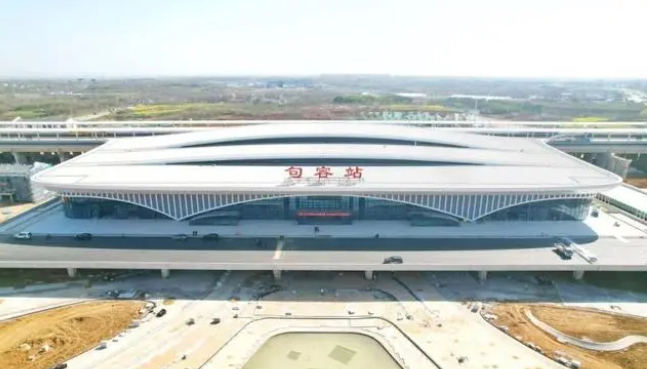 又一时速350高铁即将开通 四座新建高铁站亮相：一个比一个霸气